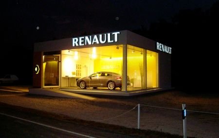 Renault a pierdut procesul privind sinuciderea unui angajat pe care l-a obligat să vină în România