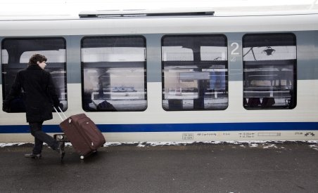 Pasagerii unui tren din Siberia, luaţi ostatici de un grup de soldaţi ruşi beţi