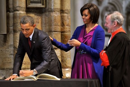 Obama se crede în 2008: A greşit cu trei ani data din cartea de oaspeţi de la Westminster Abbey