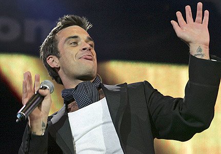 Robbie Williams îşi injectează constant testosteron ca să îşi crească libidoul