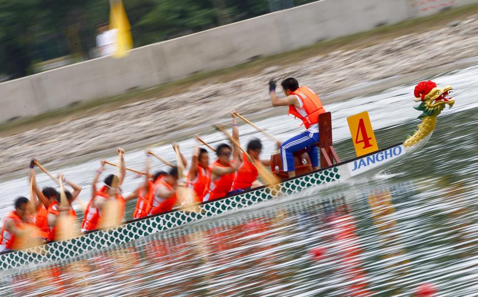 Festivalul &quot;Dragon Boat&quot; din China, anul acesta între 4 şi 6 iunie. Vezi galerie foto de la eveniment 97662