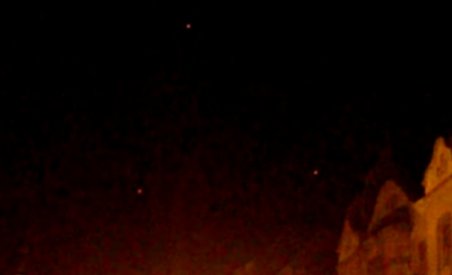 Trei OZN-uri văzute în centrul Timişoarei, duminică noapte