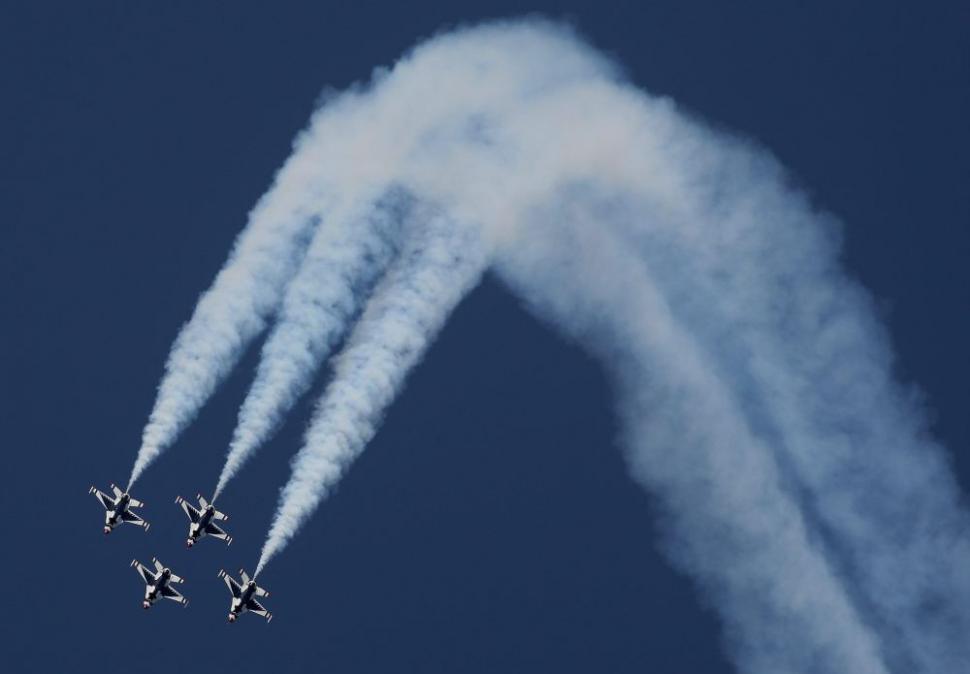 Fotografii care îţi taie respiraţia: Constanţa Air Show 2011 - Thunder over the Black Sea 98038