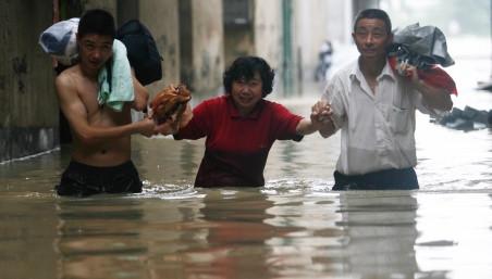 China. Peste 170 de morţi şi dispăruţi, în urma inundaţiilor 98306