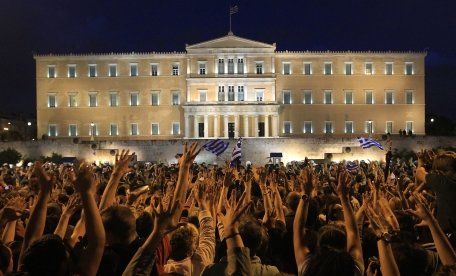 Grecia este la un pas de faliment. Stabilitatea zonei Euro este pusă sub semnul întrebării