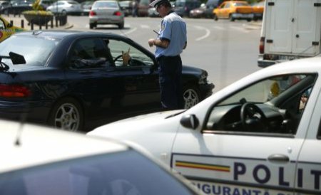 Poliţiştii români preferă să lucreze ca muncitori necalificaţi în străinătate