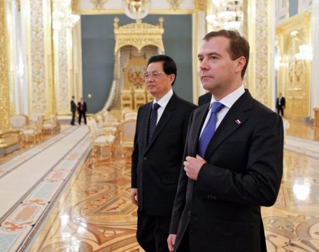 Rusia şi China au amânat semnarea unui contract de furnizare de petrol din Siberia în Shanghai