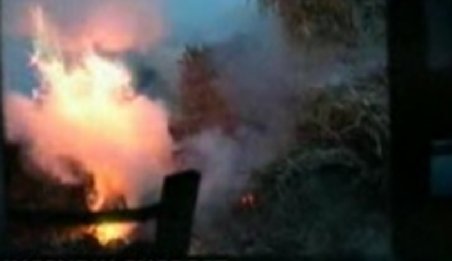 Moarte suspectă: Un bărbat din Caraş Severin, spânzurat la o fermă incendiată