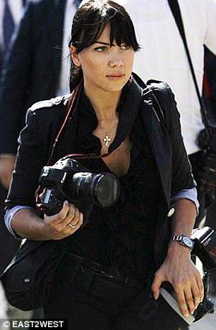 Rivalitatea dintre Putin şi Medvedev, alimentată de două fete frumoase  98826