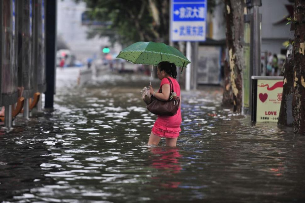 Inundaţiile din estul Chinei au cauzat pagube în valoare de 1,2 miliarde de dolari 99075