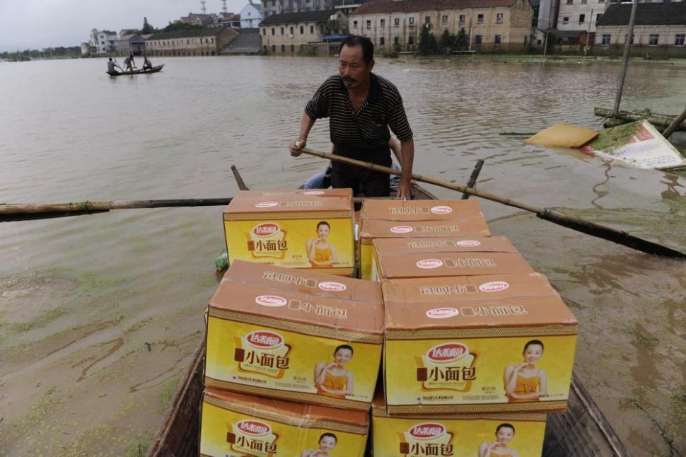 Inundaţiile din estul Chinei au cauzat pagube în valoare de 1,2 miliarde de dolari 99076