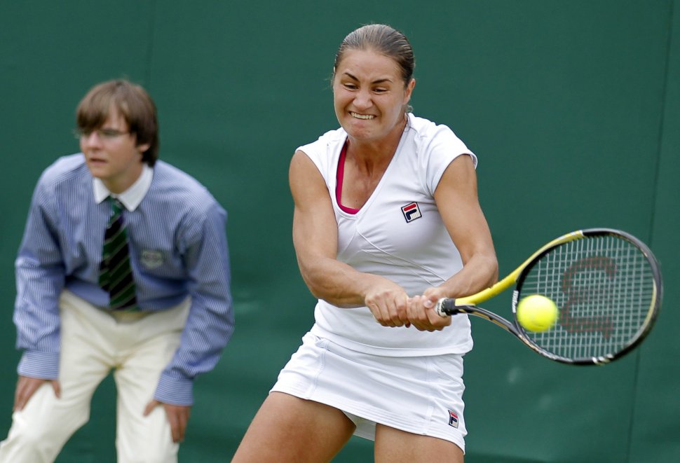 Alexandra Dulgheru şi Monica Niculescu, în turul 2 la Wimbledon. Sorana Cârstea, eliminată
