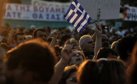 Artiştii greci au manifestat în faţa Ministerului de Cultură din Atena 