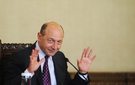 Băsescu despre Dan Diaconescu: Ăla e un soi de caricatură. Şi de partid şi de politician