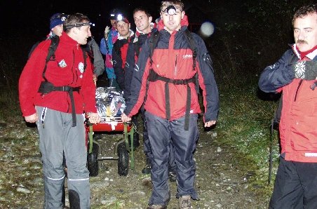 Patru turişti cehi recuperaţi de salvamontişti, după ce au rămas izolaţi în masivul Făgăraş