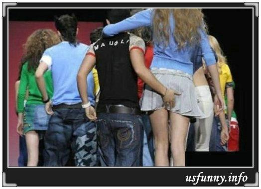 Mâini pe fund, în văzul lumii. Vezi câteva exemple de comportament indecent al cuplurilor 100092