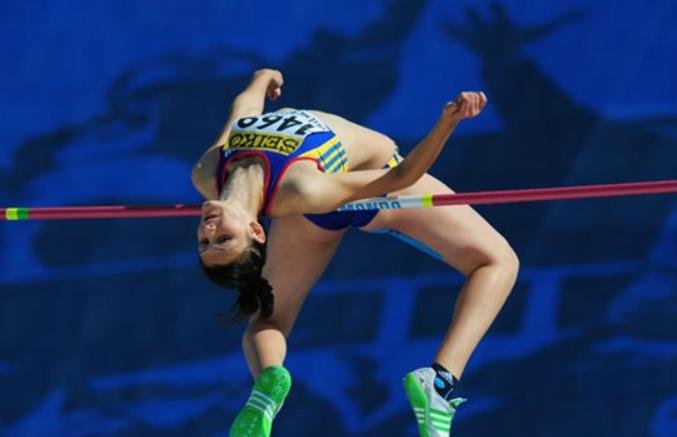 Ligia Grozav, campioană mondială de tineret la proba de înălţime