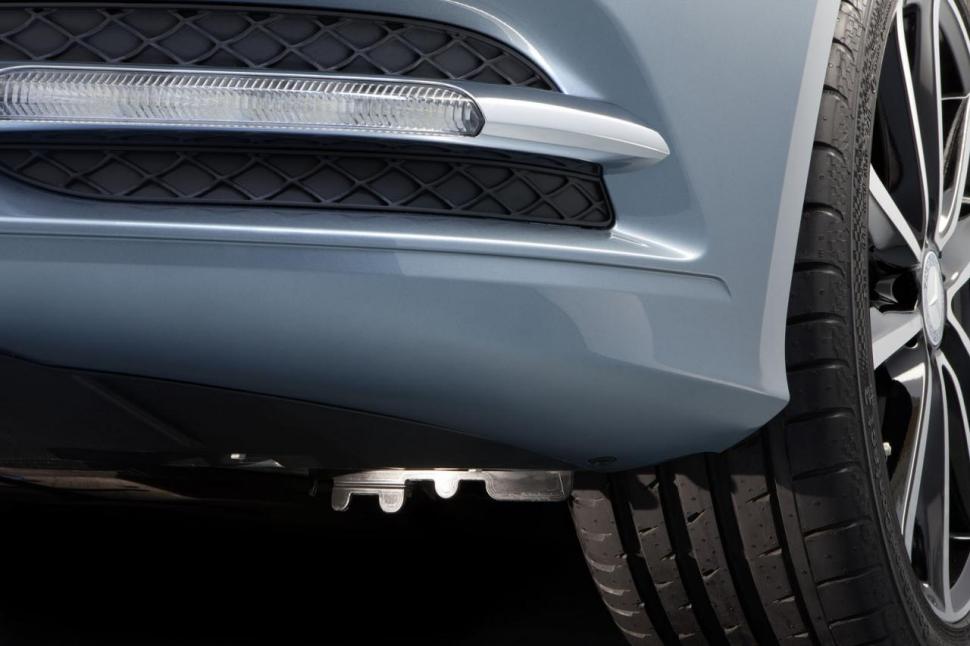 Mercedes B-Class 2012 - imagini teaser şi primele informaţii tehnice oficiale 101048