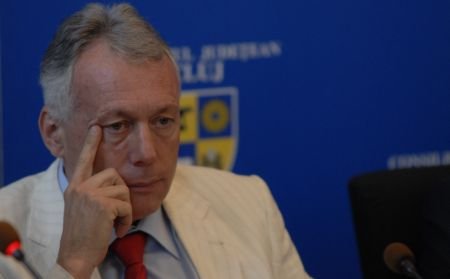 Ministrul Mediului Laszlo Borbely, implicat într-un dosar de trafic de influenţă