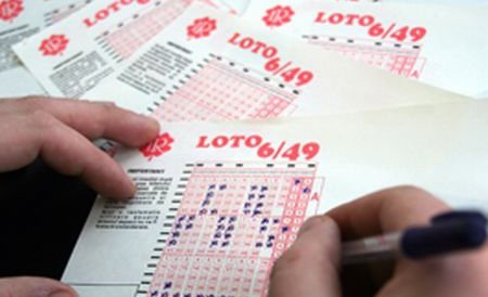 Un român a reclamat că nu a câştigat la loto deşi horoscopul indica şanse