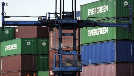 MAI: Bunuri în valoare de 1,1 miliarde de euro, confiscate la terminalul Containere din Portul Constanţa
