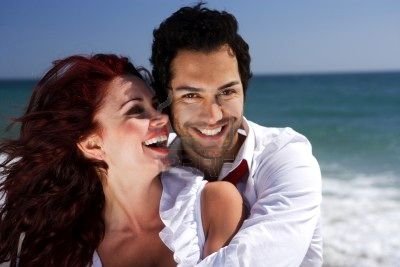 Studiu: Secretul fericirii în cuplu - ea trebuie să fie mai slabă decât el