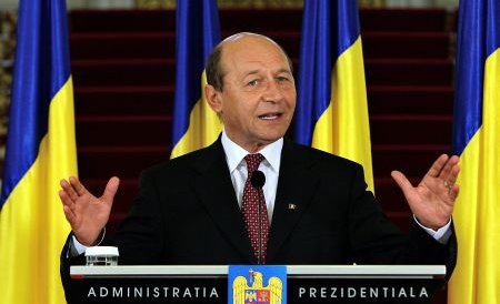 Ambasadorul Rusiei în NATO: Băsescu face declaraţii pro-fasciste