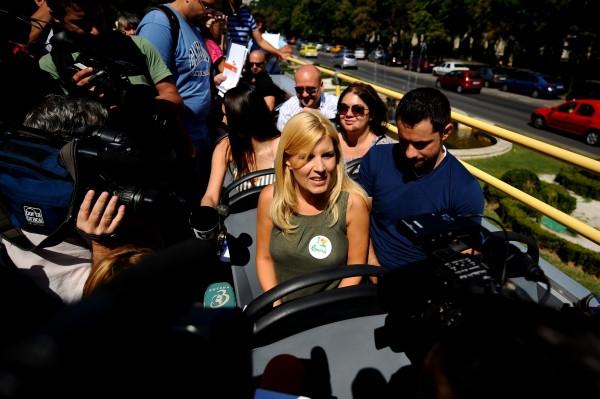 Traseu turistic al Capitalei, inaugurat de Udrea: 60.000 euro pentru autobuzele supraetajate timp de trei luni 102757