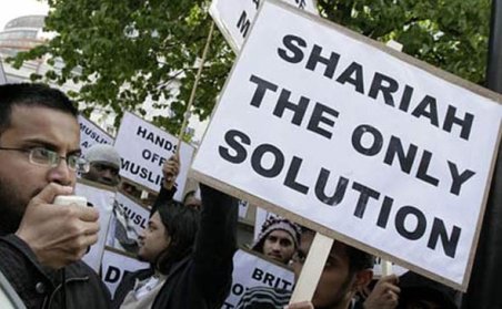 Islamiştii vor să impună legea islamică în zonele problemă ale Londrei