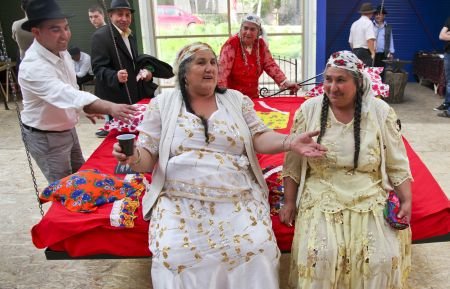 Scandal în Timişoara, din cauza unei petreceri de logodnă într-o familie bogată de romi 
