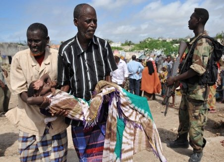 Şapte persoane au fost ucise în timpul unui jaf masiv la staţiile de ajutor umanitar din Somalia