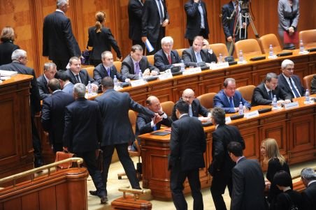Politicienii români sunt pregătiți pentru o nouă criză. Vezi ce averi au în conturi conducătorii țării