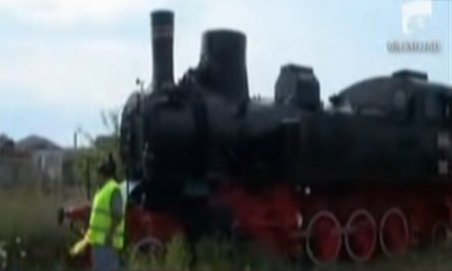 O locomotivă de epocă, expusă la Dej. Vezi cât a durat drumul ei până aici