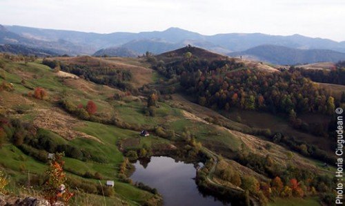 Miting la Roşia Montană, unde peste 400 de localnici susţin exploatarea minieră a zonei