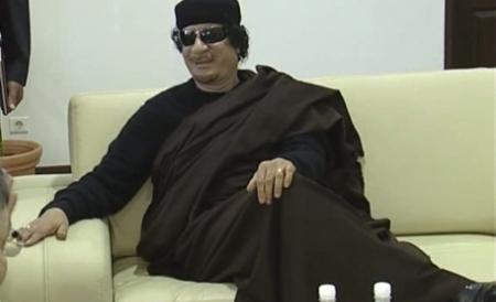 Gaddafi: "Sfârşitul colonizatorilor şi al şobolanilor este aproape"