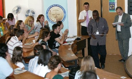 &quot;Bucharest Summer University 2011&quot; a adunat 55 de tineri economişti din toată lumea