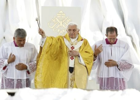 Vizita Papei Benedict al XVI-lea în Spania, la final