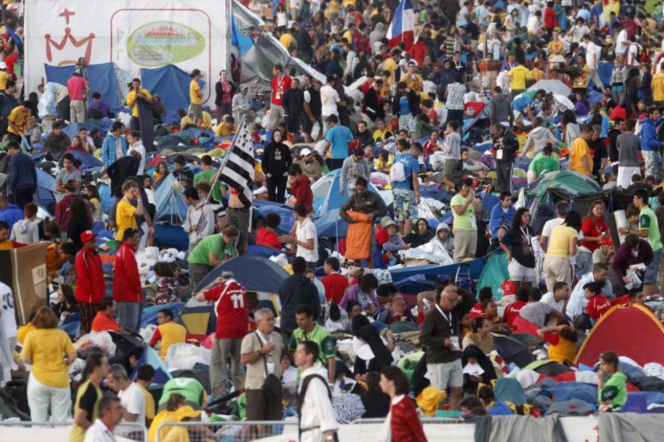 Vizita Papei Benedict al XVI-lea în Spania, la final 105052