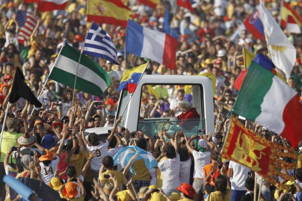 Vizita Papei Benedict al XVI-lea în Spania, la final 105054