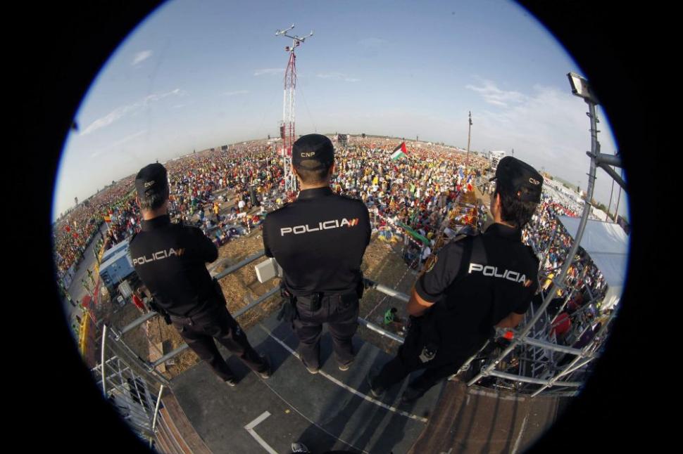 Vizita Papei Benedict al XVI-lea în Spania, la final 105057