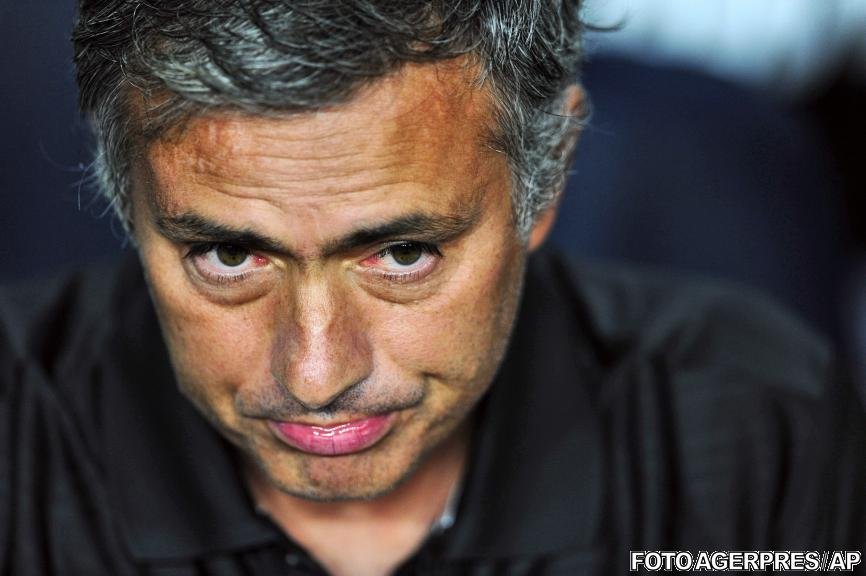 Jose Mourinho neagă plecarea de la Real Madrid, dar riscă o suspendare de 15 etape