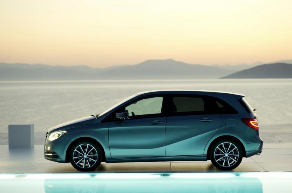 Oficial: Noul Mercedes-Benz B-Class 105571