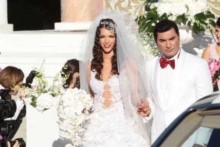 Nunta de un milion de euro a cuplului Cristi Borcea - Alina Vidican s-a terminat. Vezi părerile invitaţilor