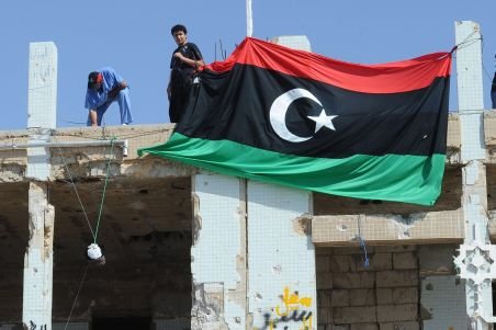 Rebelii au găsit în Tripoli un aeroport secret şi o aeronavă de lux, folosite numai de Gaddafi şi apropiaţii săi