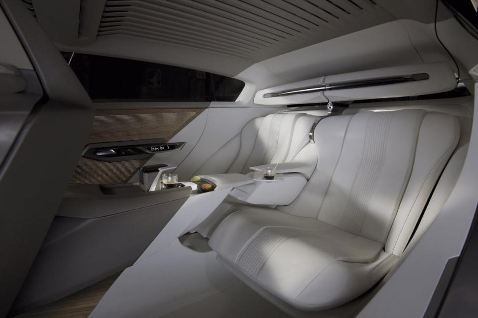 HX1 plug-in hybrid, un nou concept spectaculos marca Peugeot 105932