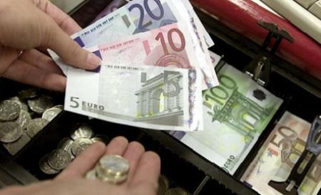 România a plătit peste 100 de milioane de euro către UE în iulie, mai mult decât a primit