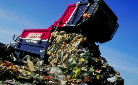 Traficul ilegal de deşeuri din nord-vestul şi nord-estul Europei, în ascensiune rapidă