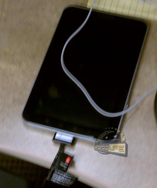 Samsung Galaxy Tab 7.7, în primele imagini apărute pe net 106083