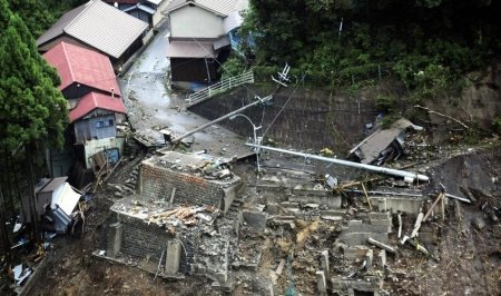 Taifunul Talas face ravagii în Japonia: 17 persoane au murit şi 43 sunt date dispărute