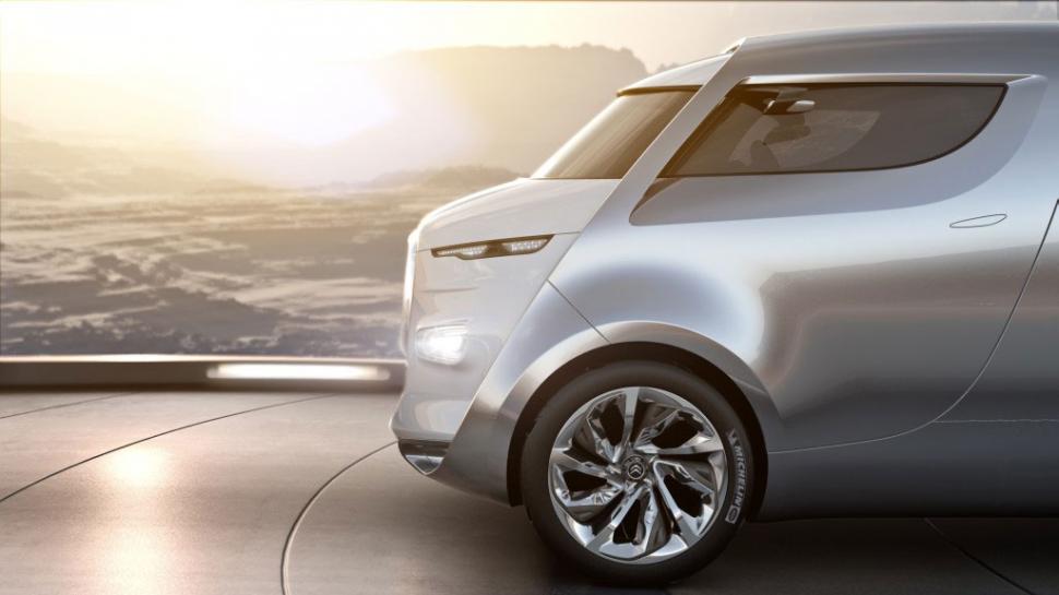 Citroen prezintă conceptul Tubik, reeditarea high-tech a modelului &quot;Tubul&quot; 106604